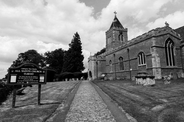 Newton Park Farm, Milton Keynes, Bedfordshire wedding photographer